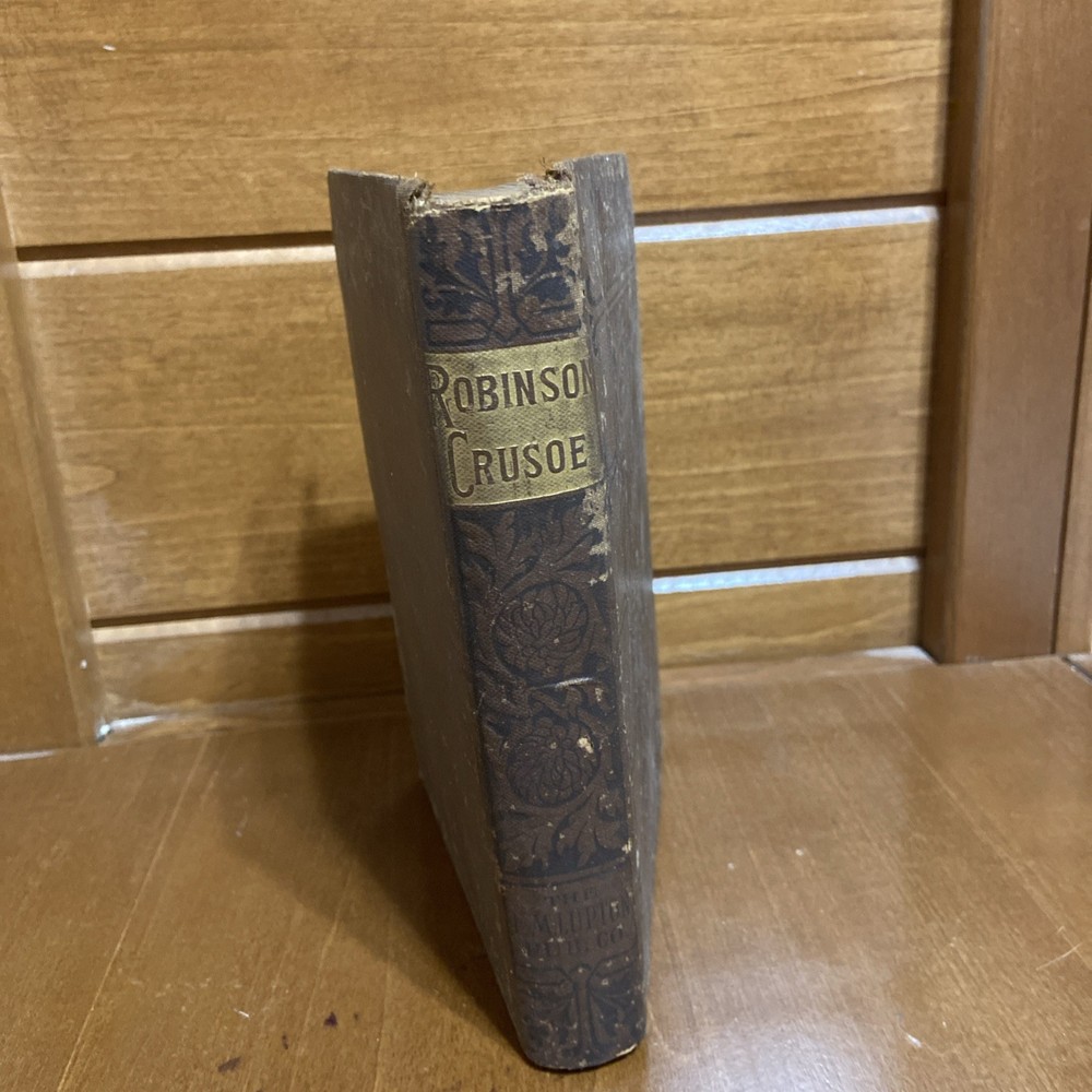 Antique Edition Of Daniel Defoe’s Robinson Crusoe