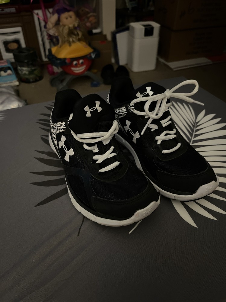 Under Armour Womens Micro G Velocity Running Shoes Size 6.5 Black