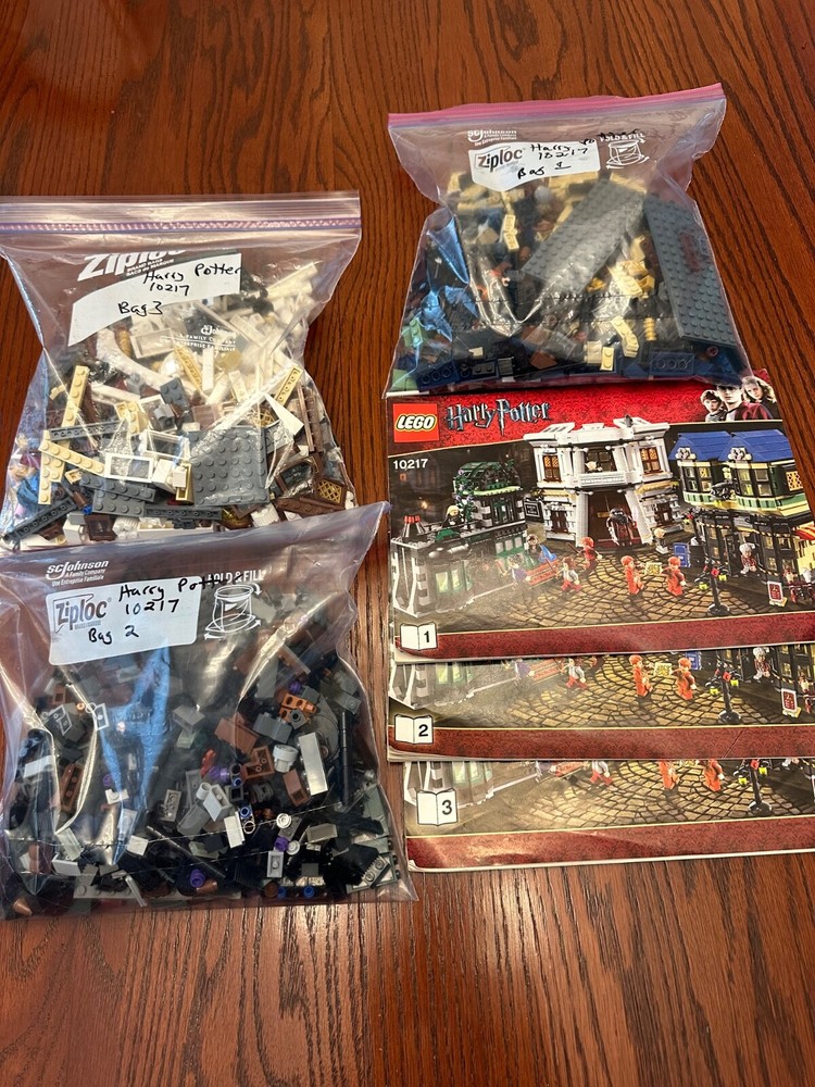 LEGO Harry Potter Diagon Alley 10217 Complete Set