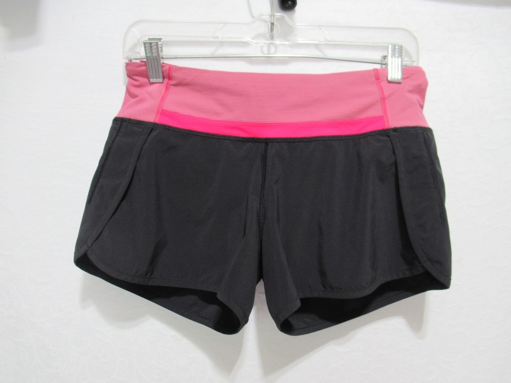 Lulmon Size 4 Black Berry Contrast Waist Athletic Shorts