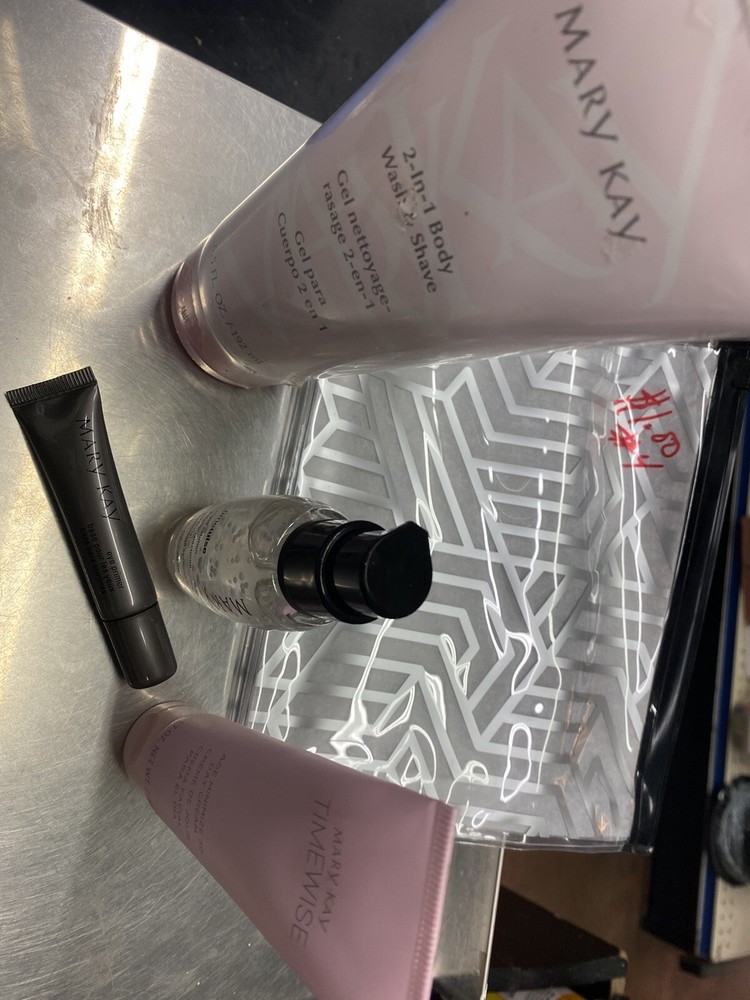 mary kay 2 in 1 body wash and shave, day cream, night solution, eye primer, bag-image