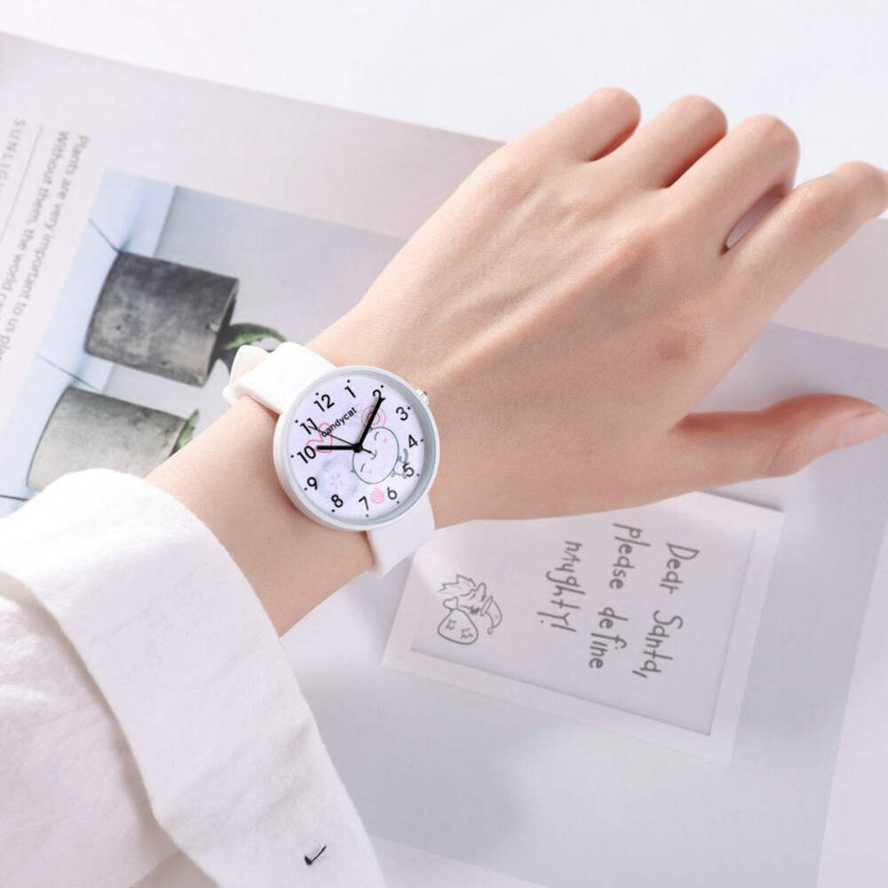 Casual Silicone Quartz Watch for Girls with Love Kitty Design