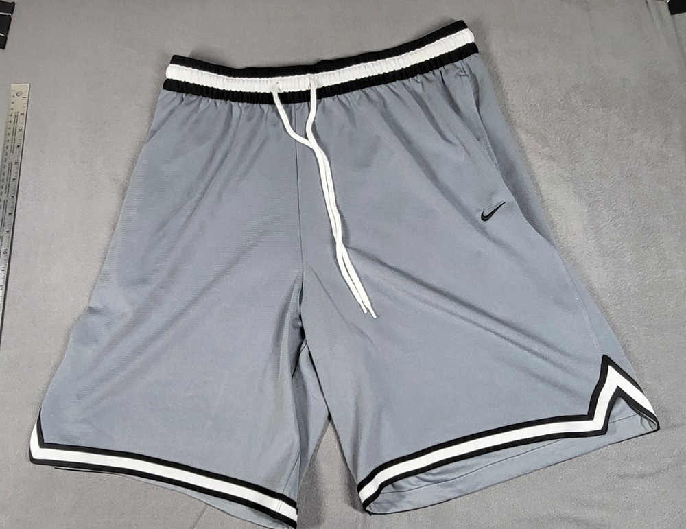 Nike Dri-FIT DNA Basketball Shorts Mens XXL Gray Black Striped Athletic DH7160-0