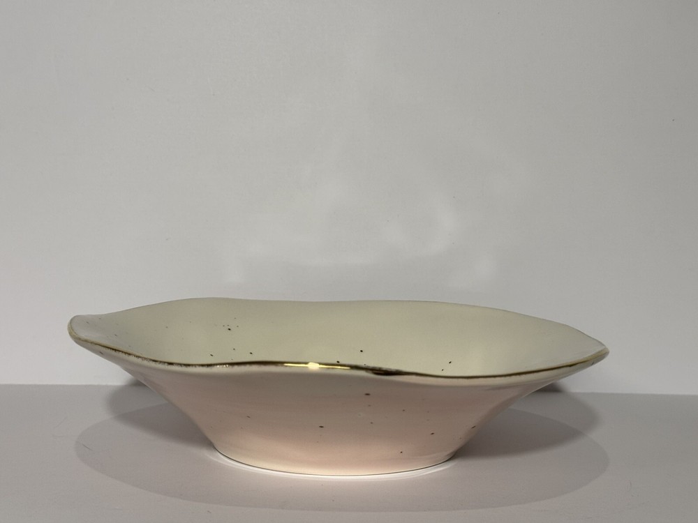 Pink Speckled Ceramic Bowl With Elegant Wavy Gold Trim