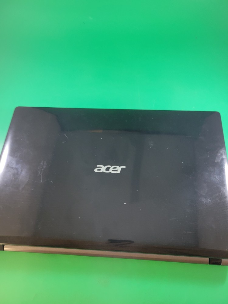 Acer Aspire 5755 Intel Core i3-2330 2.2GHz, 3MB L3, 4 GB DDR3 Memory 500 GB HDD