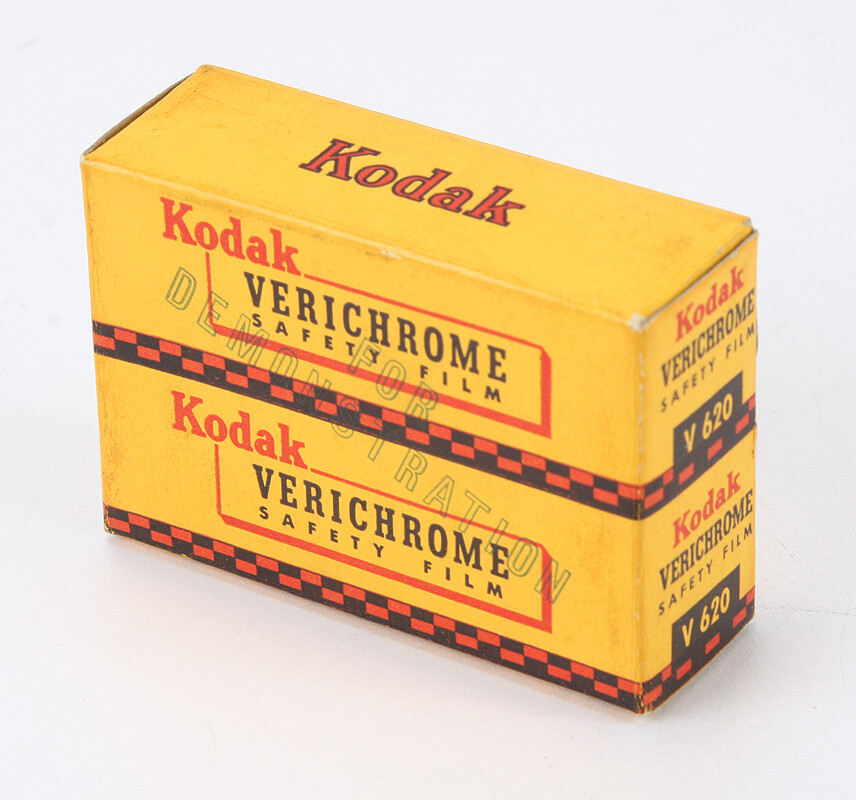KODAK 620 VERICHROME PAN 2 PACK, MARKED FOR DEMONSTRATION 1955/cks/191807