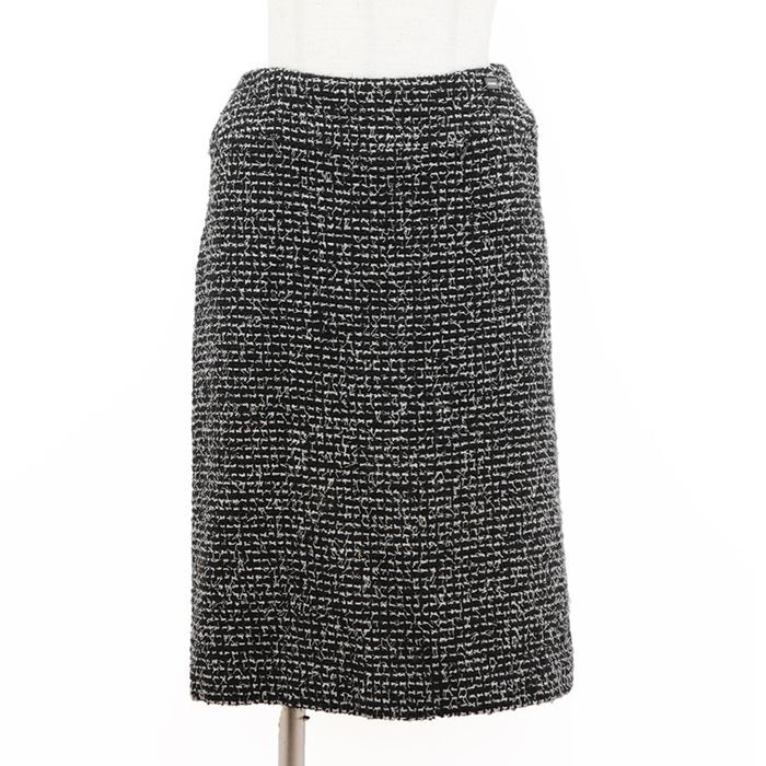Clearance SALE Chanel 2003C P20413 Tweed Skirt Zipper Pocket Signature Logo Plat-image
