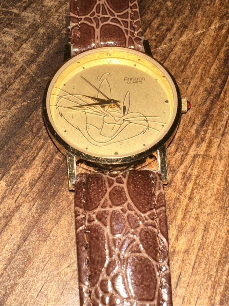 Vintage 1992 Armitron Bugs Bunny Gold Watch Water Resistant 100FT  