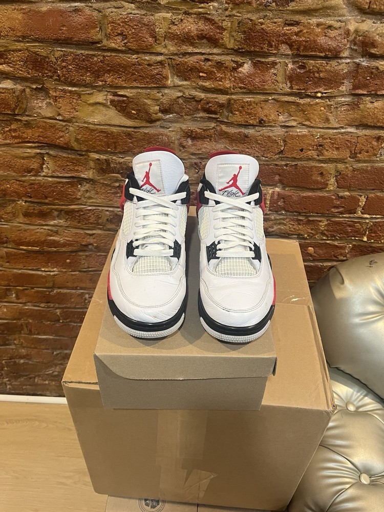 Air Jordan 4 red Cement Size 10.5