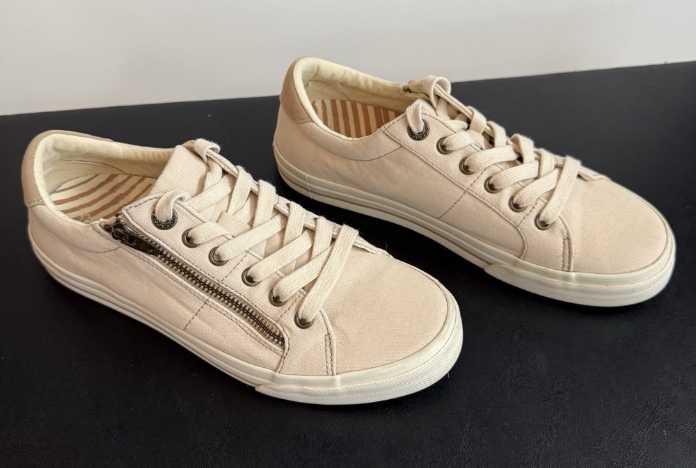 Taos Women’s 8 Z Soul Canvas Sneaker Beige Side Zipper Lace Up Distressed