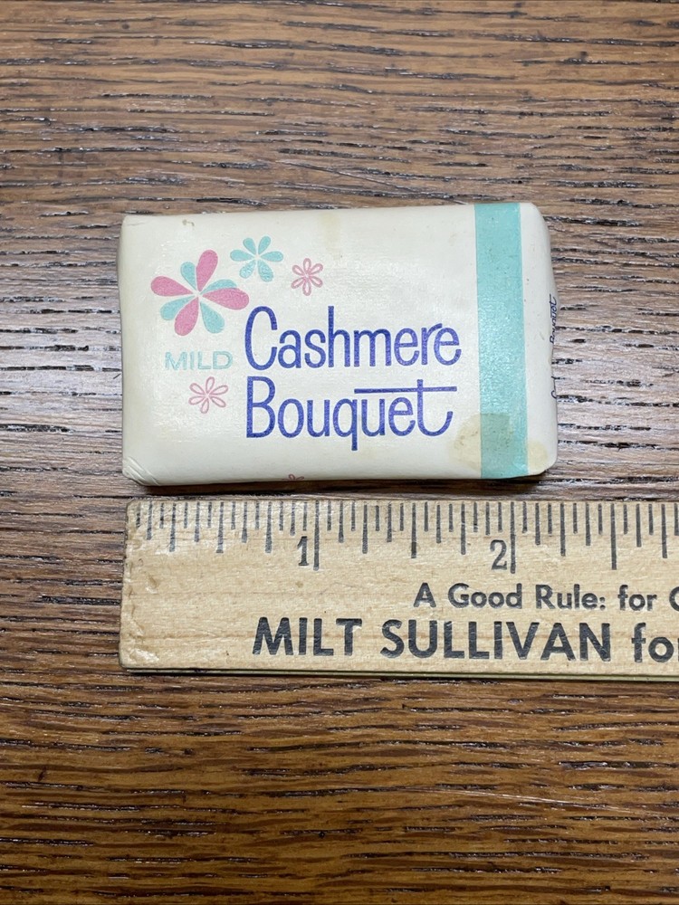 NOS Cashmere Bouquet Mild Beauty Bar Soap 4oz Bars