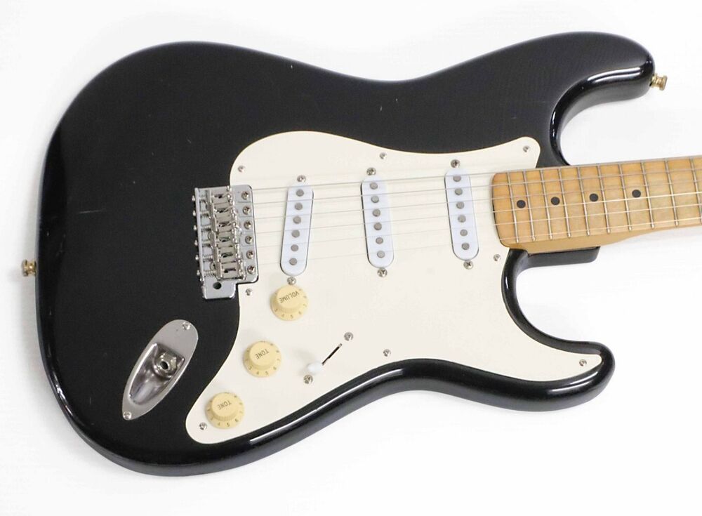 FENDER JAPAN ST57-55 Fujigen Black Electric Guitar Maintained From Japan