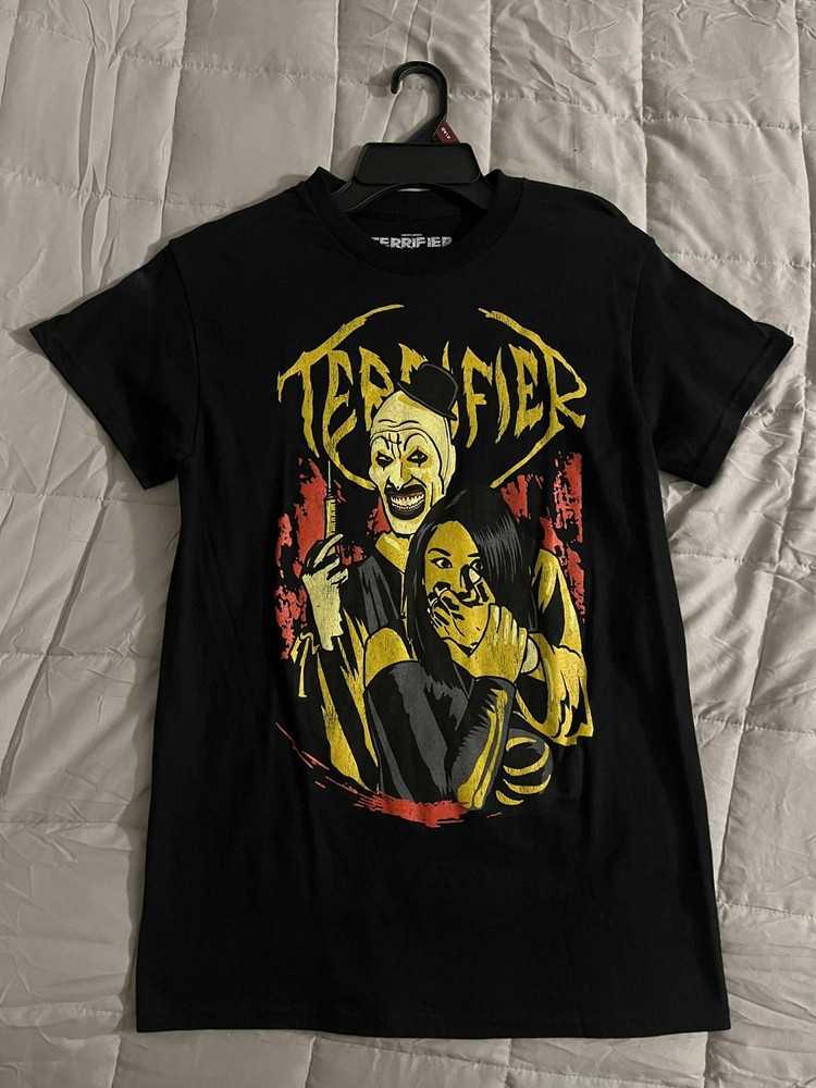 Small Terrifier Art the Clown Tara Heyes T-shirt Unisex Spencer’s Sold Out style