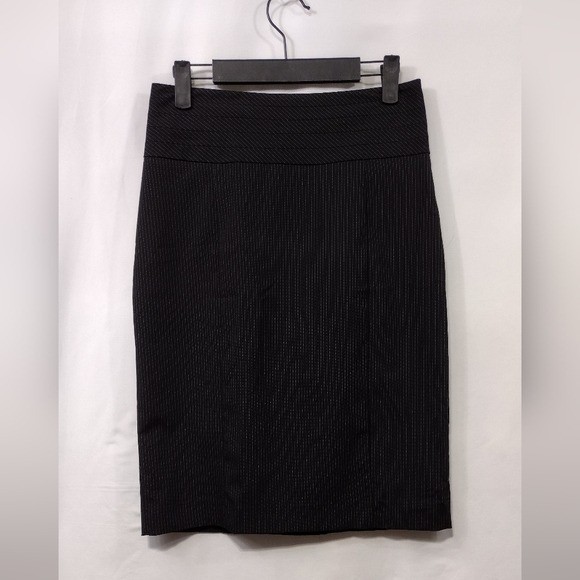 New H&M Pin Stripped Pencil Skirt Womens 6 Black Office Career Casual Work Retro