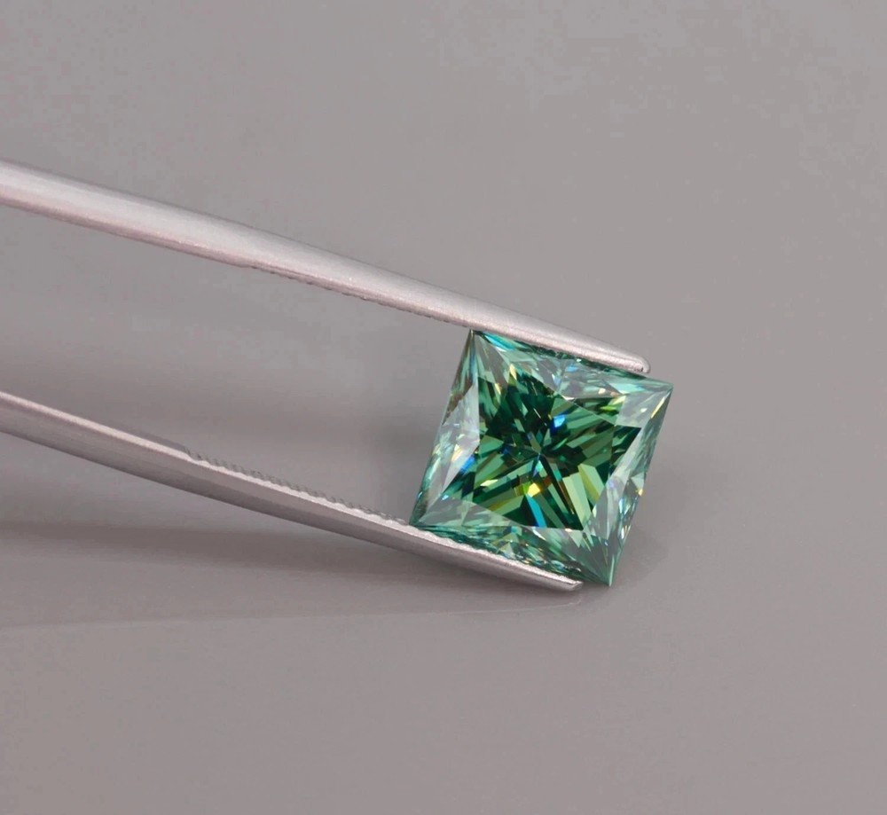 2 Ct Lab Grown Green Color Diamond Princess Cut VVS1 D Grade Certified Stone