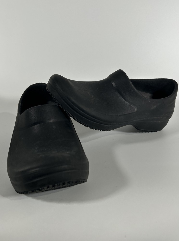 Crocs Clogs Neria Pro II Womens Sz 8 Black Medical Nursing Comfort Work Shoes