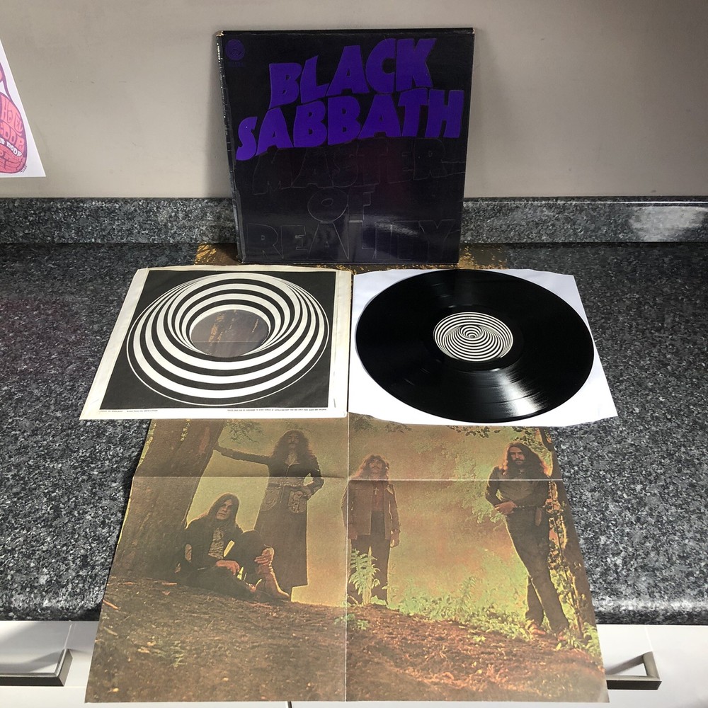 LP VINYL ALBUM BLACK SABBATH MASTER OF REALITY UK 1ST PRESS C/W POSTER EX-/EX
