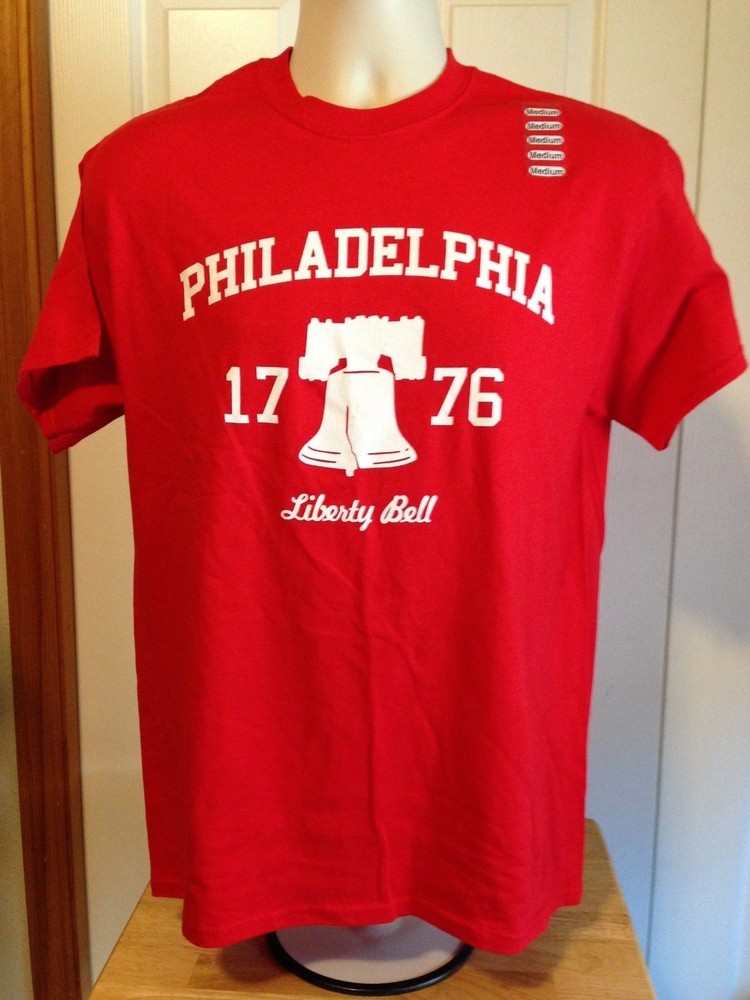 NEW PHILADELPHIA LIBERTY BELL RED T SHIRT MEDIUM