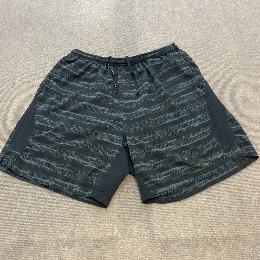Nike Men’s L Running Shorts Black Gray Stripe Logo Unlined Pockets Drawstring
