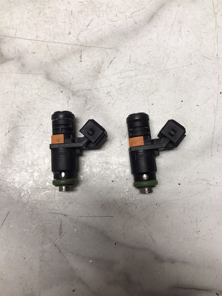 10 Ducati Hypermotard 1100 gas fuel injection injector nozzles