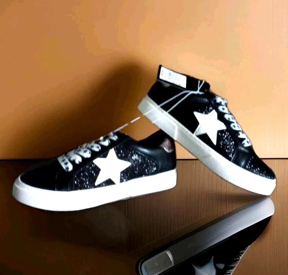 NWT Art Class Kaitlyn Court Sneakers Girls sz 2 Black Glitter Memory MSRP $25