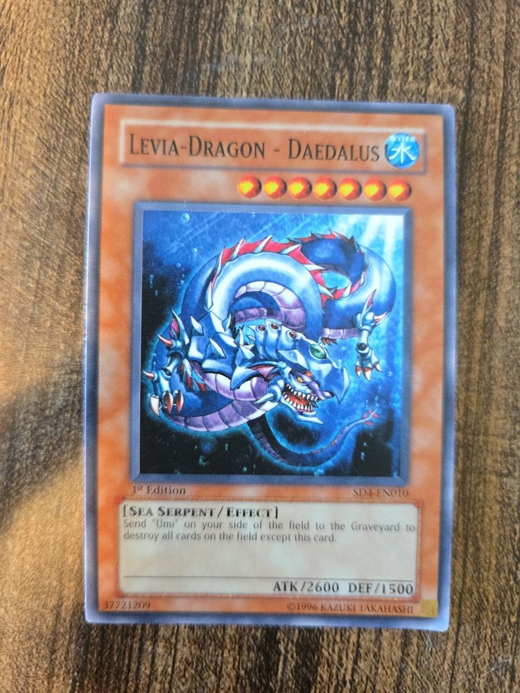 1996 1st Edition Levia-Dragon Daedalus SD4-EN010 Ultra Rare Yugioh Card