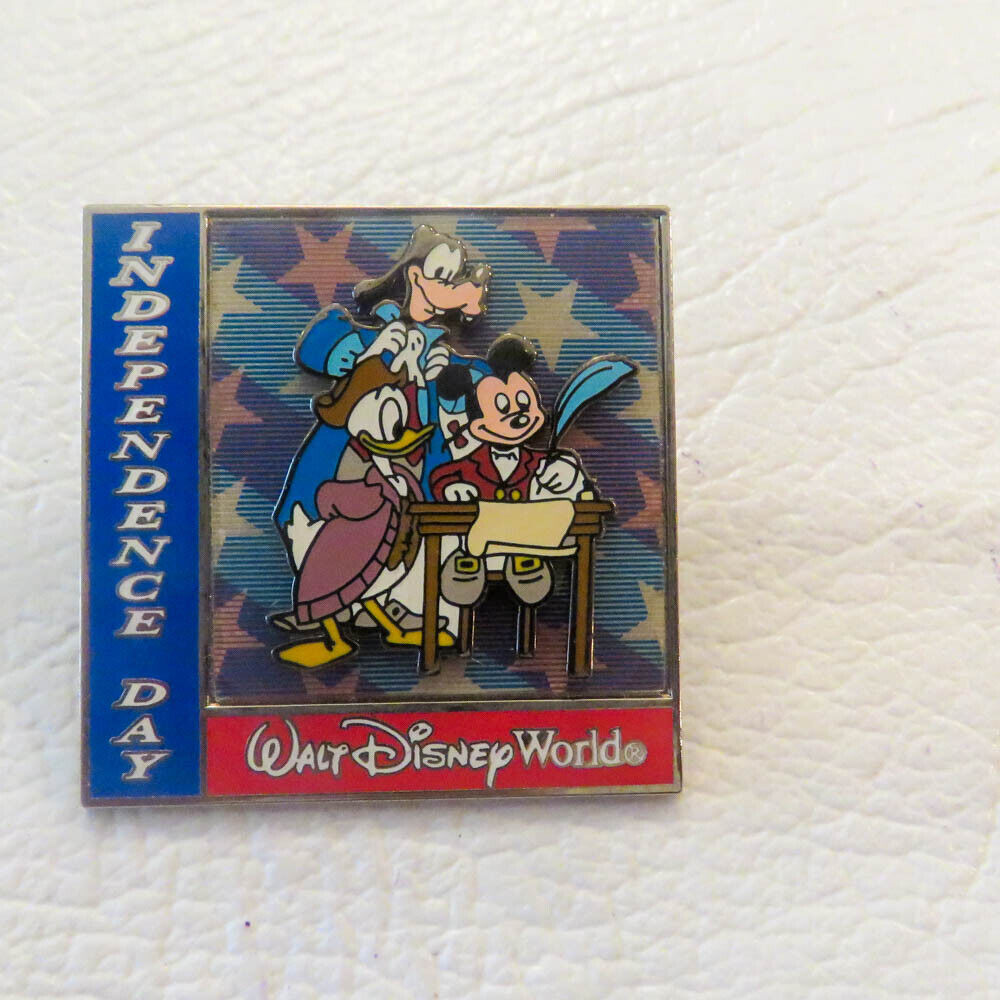 Disney Independence Day Founding Fathers Mickey Goofy Donald Pin