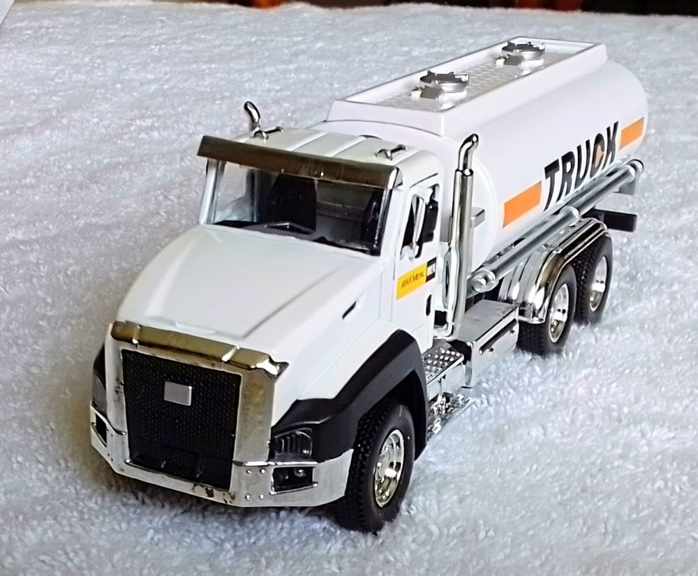 2024 Max Metal Double Axle TANK TRUCK Pull Back Powered 1:50 Scale Nice Details