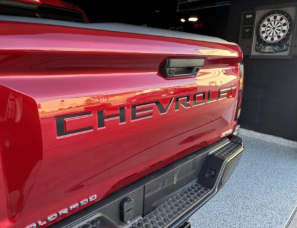VINYL: Gloss Black Letters CHEVROLET COLORADO 2023-25