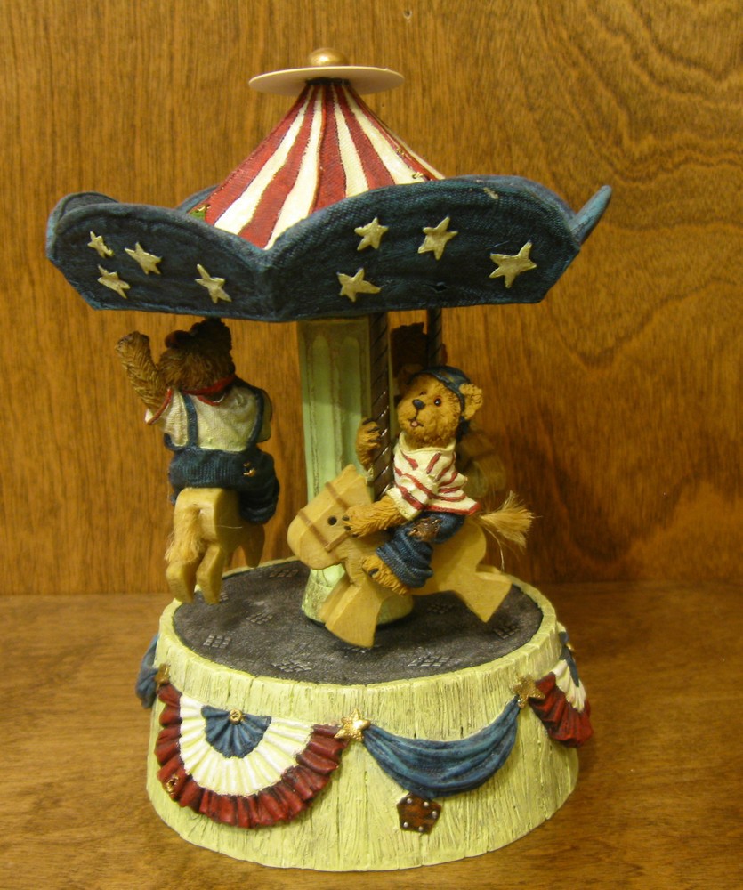 Boyds Bearstone #227810 Martha, Dolly and George AMERICANA New from Retail Store