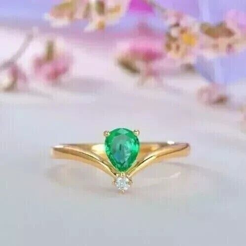Pear Cut Green Emerald Simulated Wedding Ring 14k Yellow Gold Plated for Women