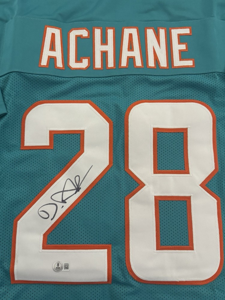 De'Von Achane Signed Miami Dolphins Jersey (Beckett)