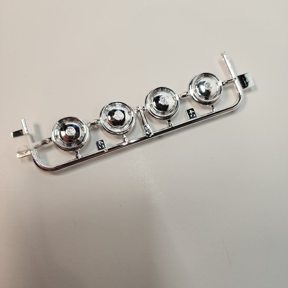 Revell 1/24 68 Volkswagen Beetle 85-4192 Parts Kit Bash Chrome Factory Wheels