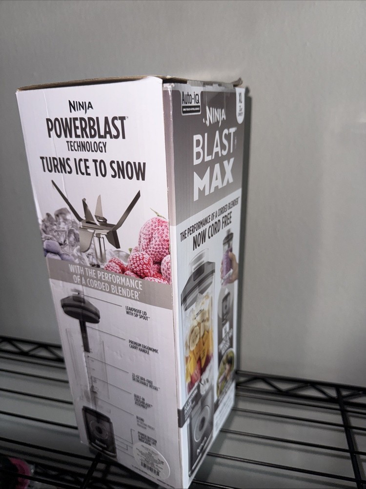 Ninja Blast Max 22oz Cordless Blender in Cool Gray for On-the-Go Blending