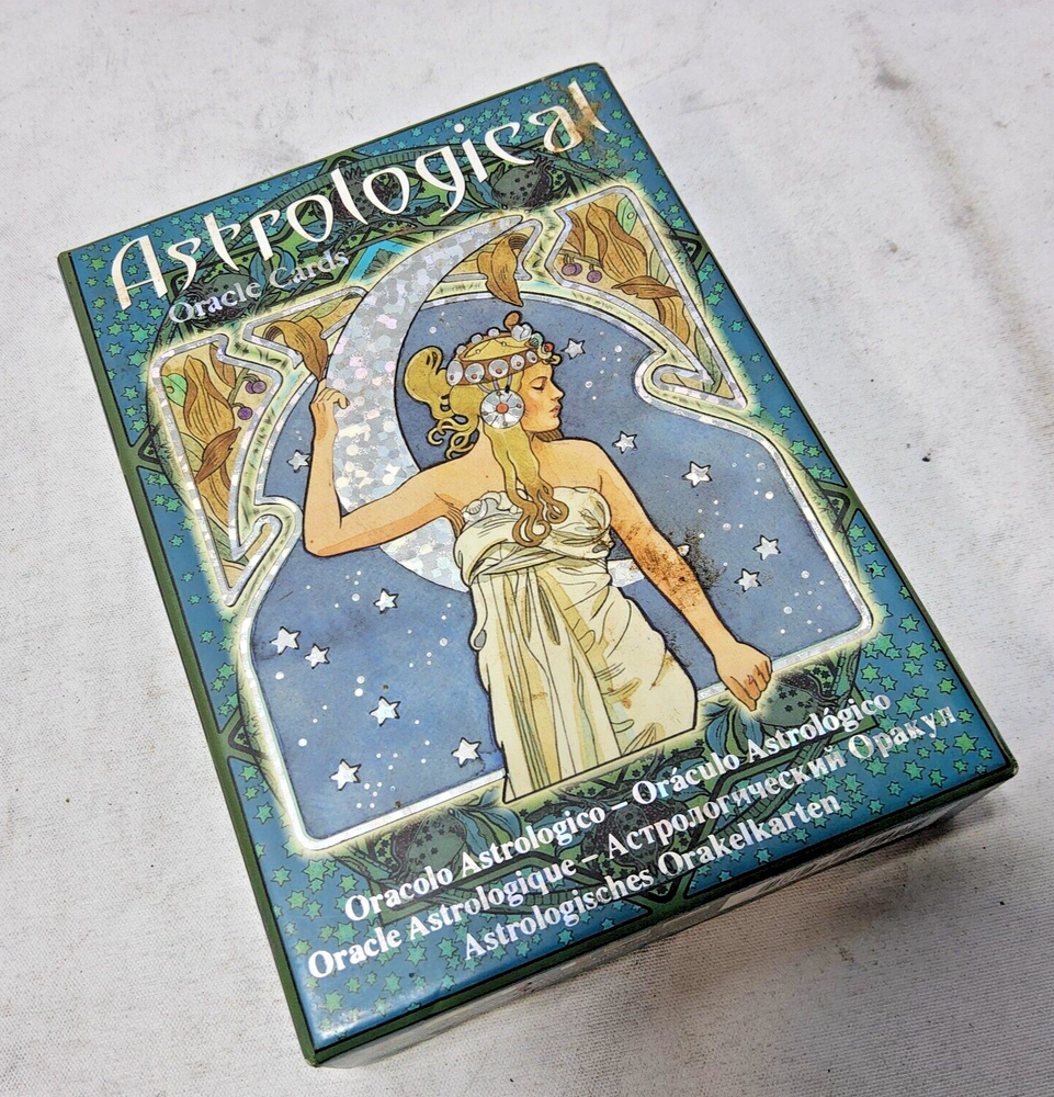 Astrological Oracle cards Lunaea Weatherstone Antonella Castelli art esoteric
