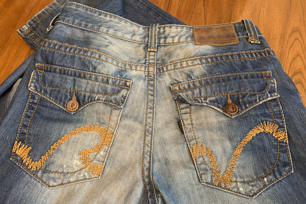VINTAGE MENS RIVET DE CRU JEANS EMBRIODERED BUTTON FLY AND POCKETS SZ 36 x 32