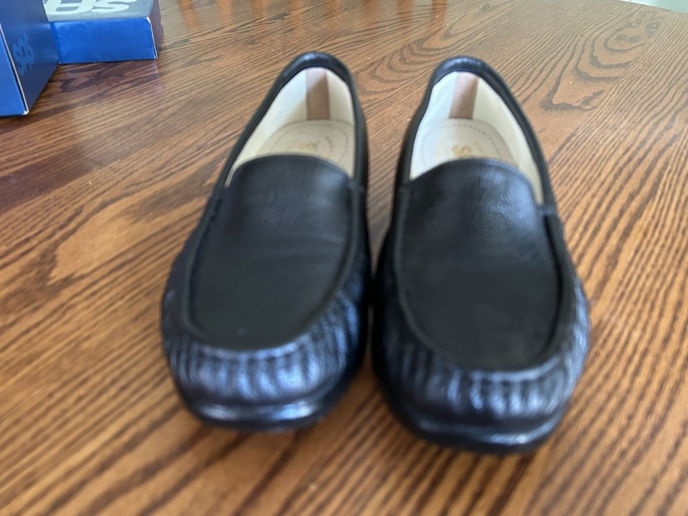 SAS Black Slip On Tripad Comfort Pull Tab Shoes - Sz 7 W