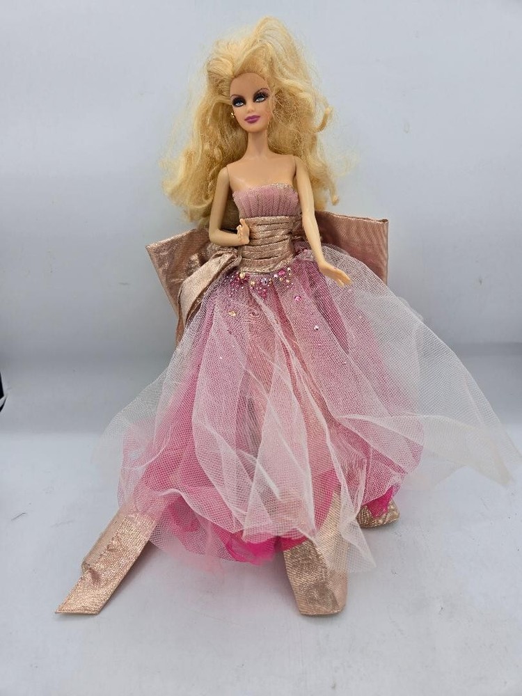 2009 Holiday Barbie 50th Anniversary Edition - No Earrings or Shoes