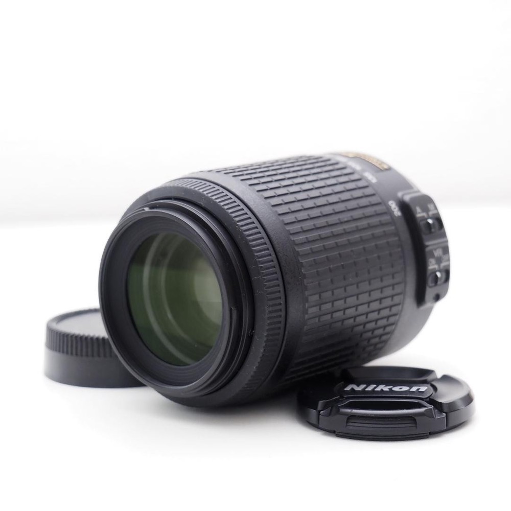 Nikon af-s 55-200mm f4.1-5.6 ed dx telephoto zoom lens with caps f mount excellent condition  