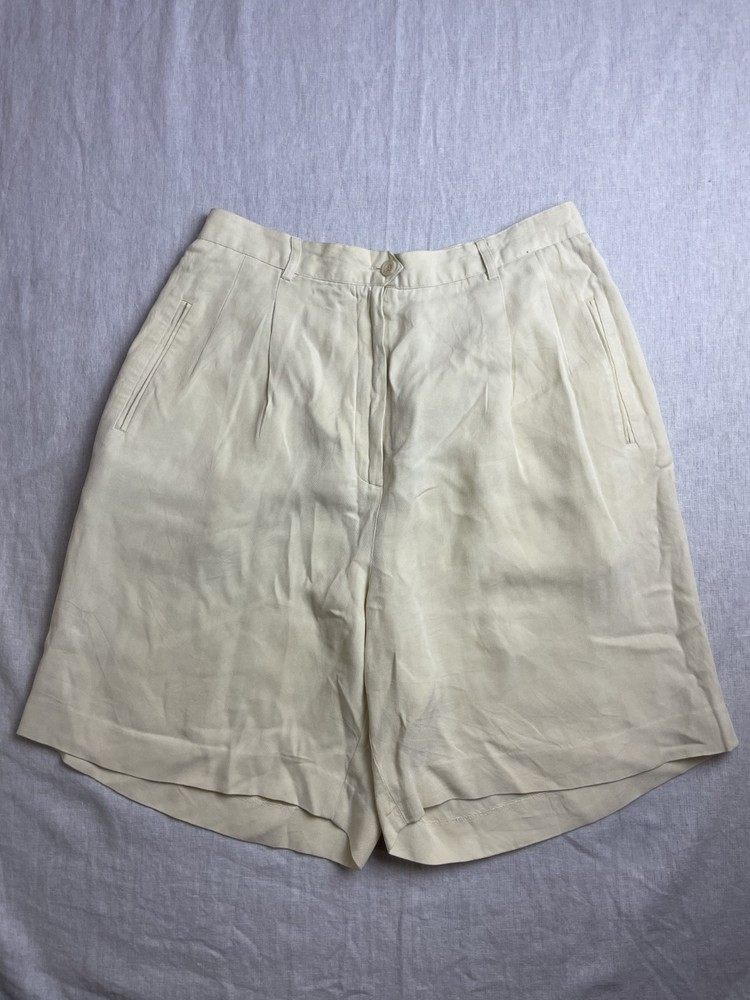 Vintage 90s Haley Beige Womens Size 8 Silk Pleated Old Money Bermuda Shorts