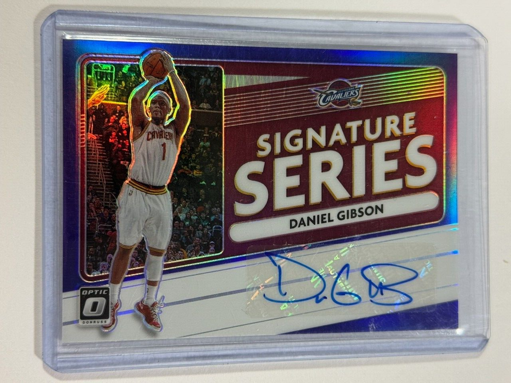 2020-21 Panini Donruss Optic Signature Series Purple Prizm Daniel Gibson Auto