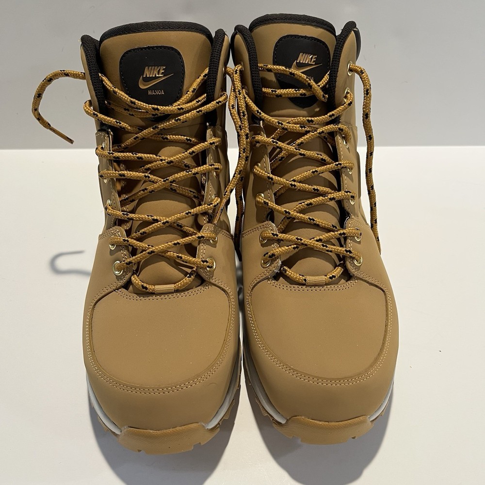 Nike Manoa Leather Boots for Men Size 13 Water Resistant Wheat Tan 454350-700