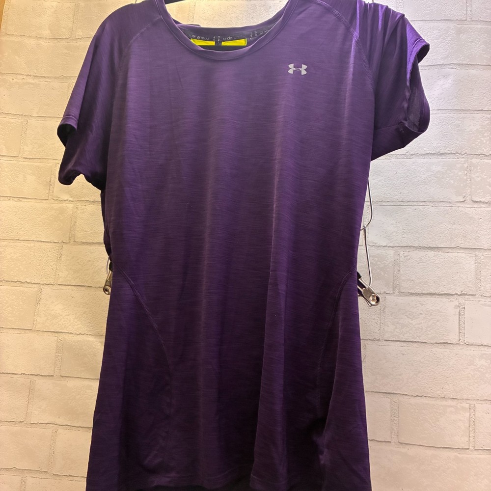 Purple Under Armour heat gear Polyester Activewear Shirt Womens Size M