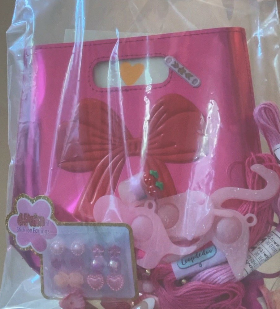Pink Gift Bag for Birthdays Parties and Special Occasions