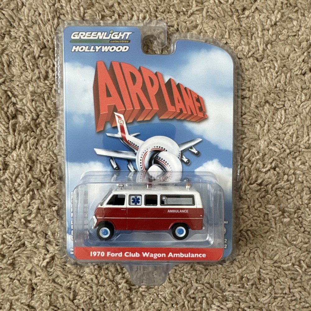 Greenlight Hollywood Blue Chase Airplane! 1970 Ford Club Wagon Ambulance
