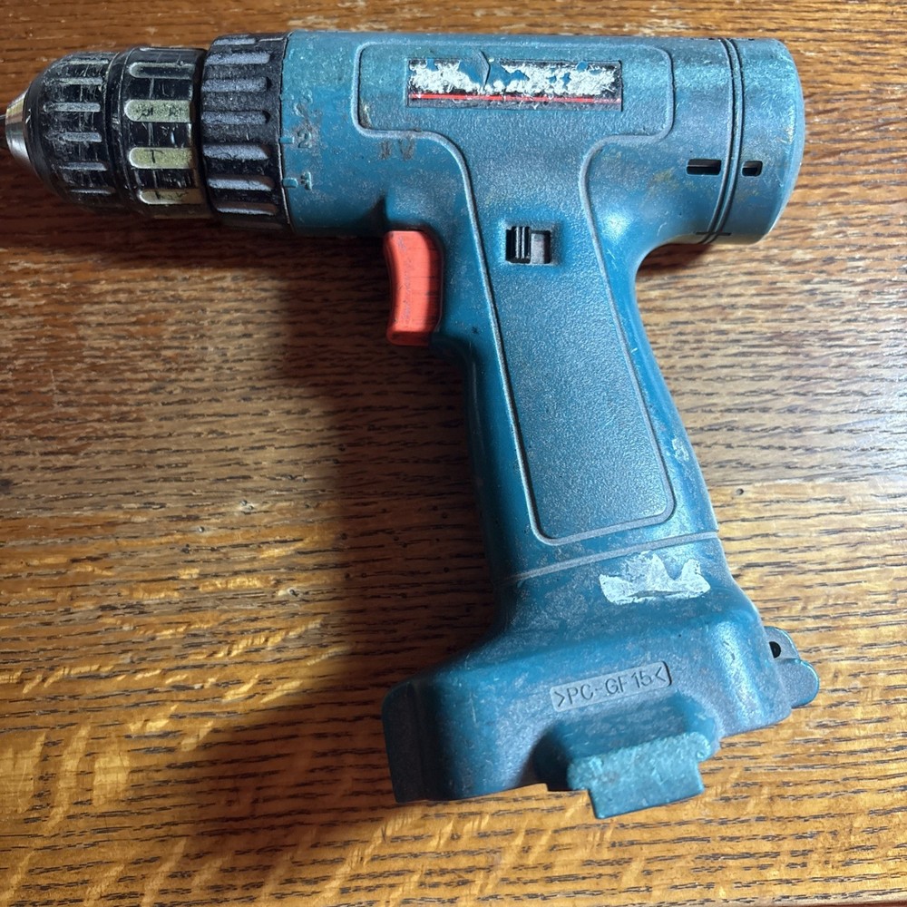 Makita 6222D Cordless Power Drill 9.6 Volt 3/8