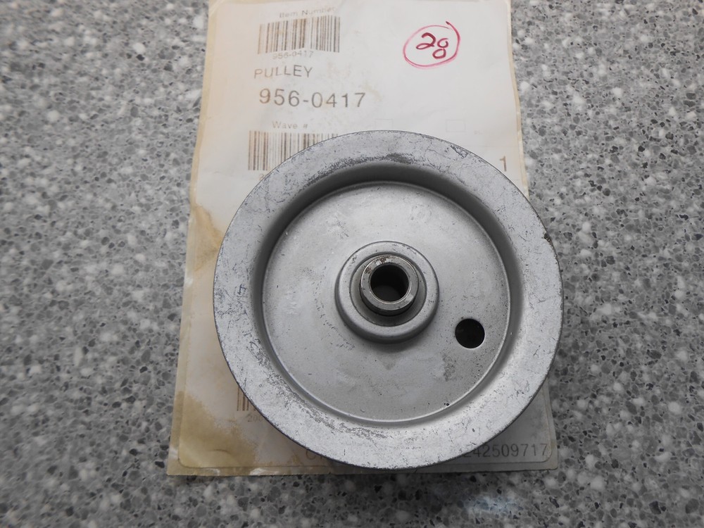 MTD 956-0417 Idler Pulley NOS