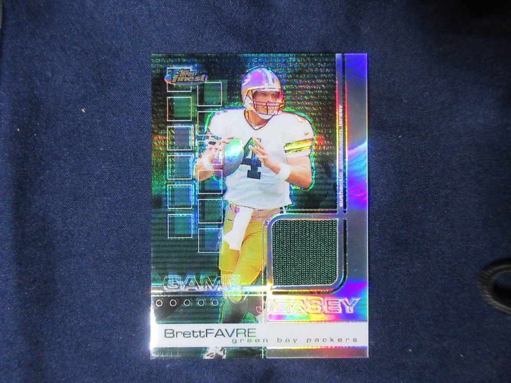 2002 Topps Finest #76 Brett Favre Refractor Game Jersey /250