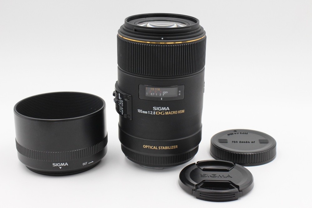 Sigma 105mm F2.8 EX DG OS HSM Macro Lens for Canon DSLR - Mint Condition