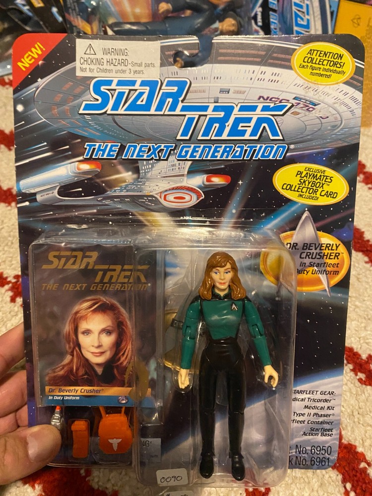 Vintage PLAYMATES TOYS STAR TREK DR BEVERLY CRUSHER in DUTY UNIFORM Figure